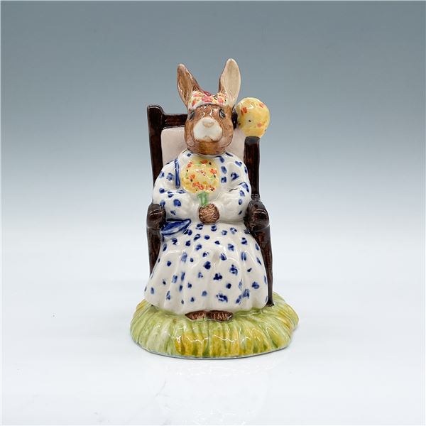 Royal Doulton Bunnykins, Susan Queen of May DB83