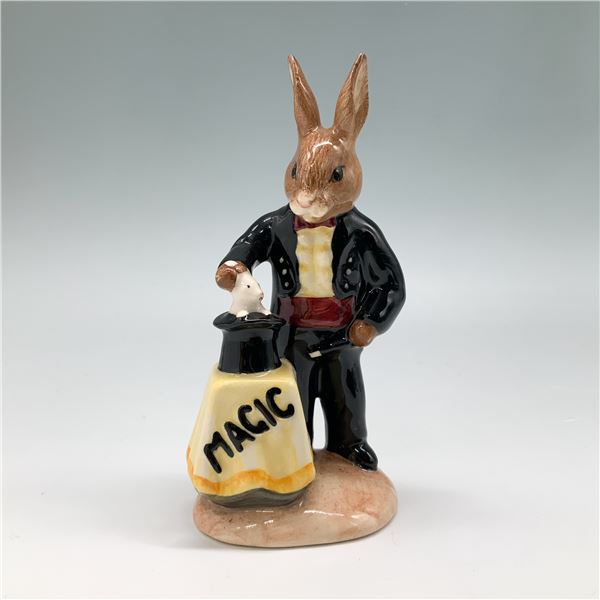 Royal Doulton Bunnykins Figurine, Magician DB126