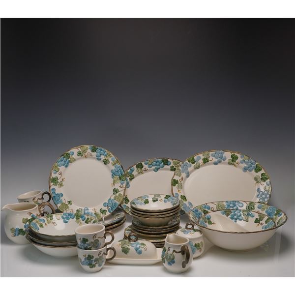 37pc Metlox Ceramic Dinnerware Set, Poppy Trail