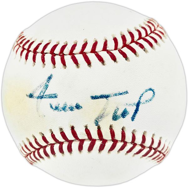 WILLIE MAYS SIGNED BASEBALL (BECKETT COA)