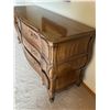 Image 2 : White Fine Furniture 6 Drawer Dresser