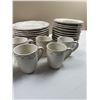 Image 2 : Dinnerware Set