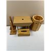 Image 2 : Wood Bathroom Lot