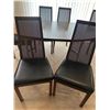 Image 8 : Dining Room Table and Chairs