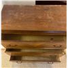 Image 2 : 3 Drawer Dresser