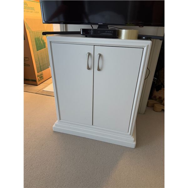 Cabinet measures 25" x 16 1/2" x 30" tall
