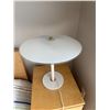 Image 2 : Lamp