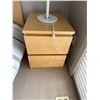 Image 1 : Side table