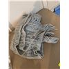 Image 1 : 18/k blanket