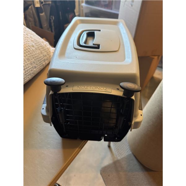 Pet crate