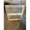 Image 1 : Baby gate
