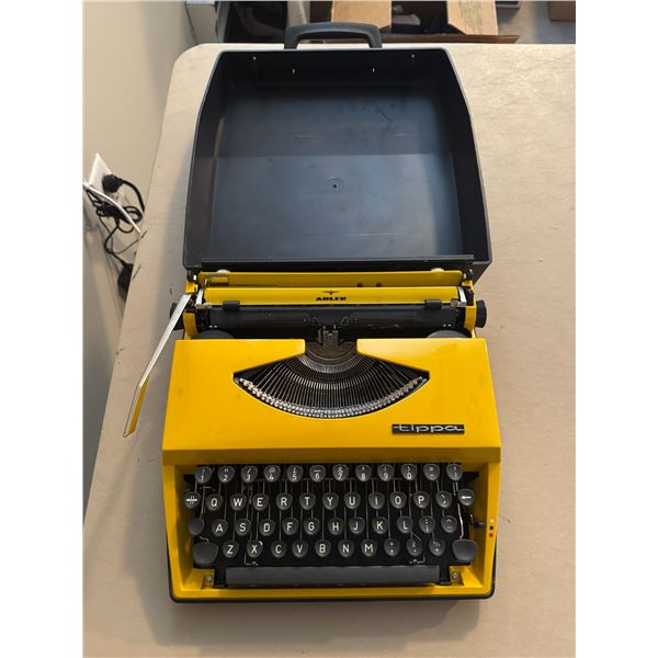 ADLER TIPPA TYPE WRITTER