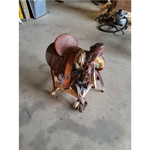 Standard Western Saddle -15" Saddle Seat - NO SAWHORSE