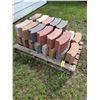Image 1 : Pallet of Curved Bricks (11.5" x 4", Each Brick Size)