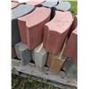 Image 2 : Pallet of Curved Bricks (11.5" x 4", Each Brick Size)