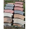 Image 5 : Pallet of Curved Bricks (11.5" x 4", Each Brick Size)
