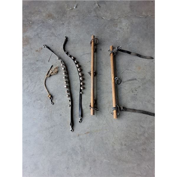 (2) Small Horse Neck Yoke for Buggy/Cart & (2) Jingle Bells & Rope Clip