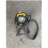 Image 1 : Stanley 2.8 HP Shop Vaccum - 2 Gallon - Powers On