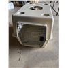 Image 1 : Pet Carrier - 20"T x 28"L x 20"W