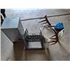 Image 1 : Garden Hose Reel, Plastic End Table, Pet Feeder (Dog) & Antlers
