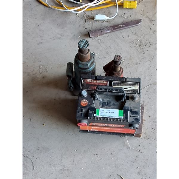 (2) Bottle Jack Stand & Battery