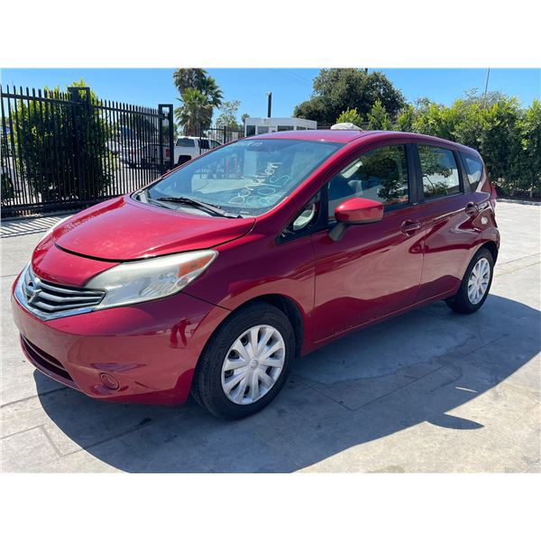 NISS VERSA 2015 O/S T-DON