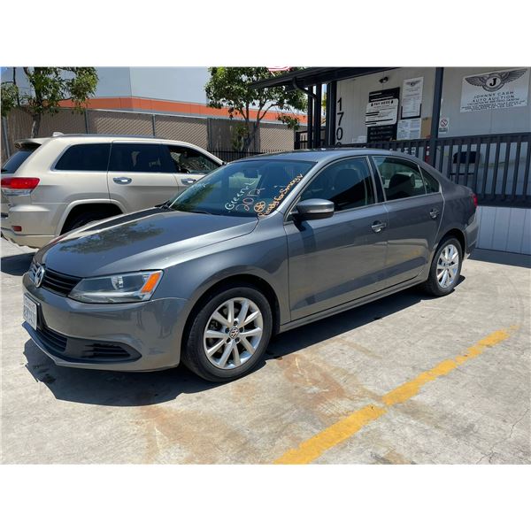 VOLK JETTA 2012 T-2 DAYS