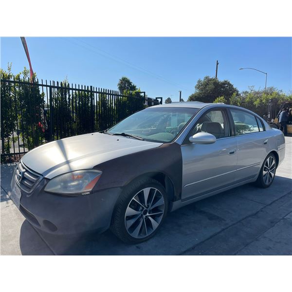 NISS ALTIMA 2002 T-DONATION