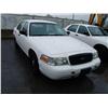Image 2 : 2003 FORD CR-VIC 4DR WHITE G