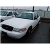 Image 1 : 2004 FORD CROWN VIV 4DR WHITE