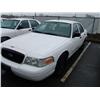 Image 1 : 2004 FORD CR-VIC 4DR WHITE G