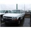 Image 1 : 2003 CHEV SUBURBAN 4DR WHITE G
