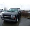 Image 1 : 2001 CHEV SUBURBAN 4 DR S.U.V