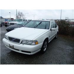 1999 VOLVO S-70 4 DR WHITE G