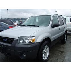2005 FORD ESCAPE 4DR SUV