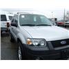 Image 2 : 2005 FORD ESCAPE 4DR SUV