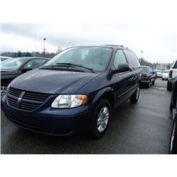 2005 DODGE CARAVAN PASS VAN