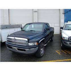2001 DODGE 1500 QUAD CAB BLUE