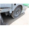 Image 23 : (10201719) 2019 Tennant Model S30 Ride-On Sweeper (Works - See Video)
