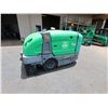 Image 3 : (10201719) 2019 Tennant Model S30 Ride-On Sweeper (Works - See Video)