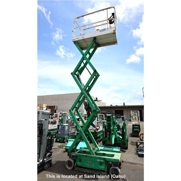 (899607) 2016 JLG Model 1930ES Electric Scissor Lift 19-Ft. (Runs & Lifts See Video )