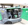 Image 20 : (10200771) 2019 Tennant Model S30 Ride-On Sweeper  (Works - See Video)