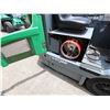 Image 33 : (10200771) 2019 Tennant Model S30 Ride-On Sweeper  (Works - See Video)