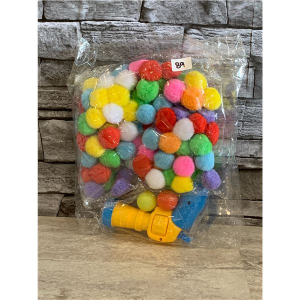 Interactive Cat Toy - Launcher & 100 Pom Poms - Brand New