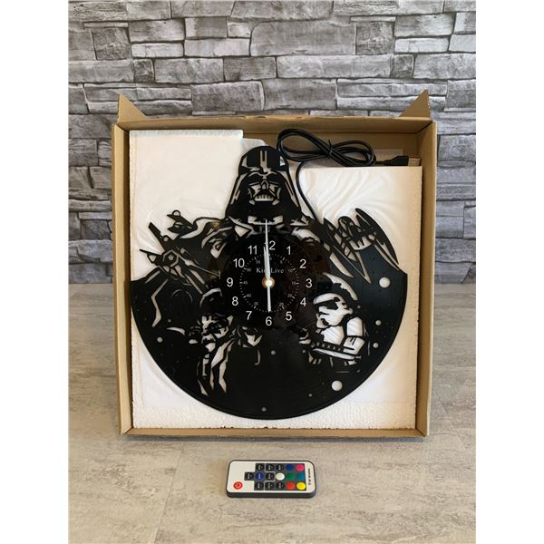 StarWars Vinyl LED Clock - Lights Up