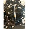 Image 2 : StarWars Vinyl LED Clock - Lights Up