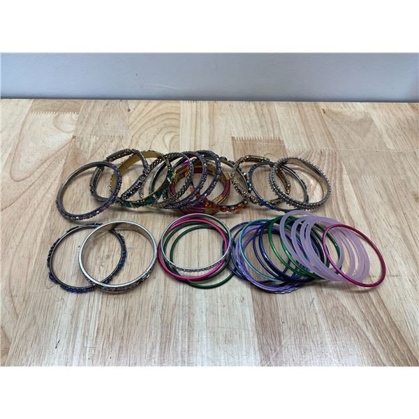Lot of 28 Bengal Bracelets Various Colors - Thicker Ornate Bengals Included