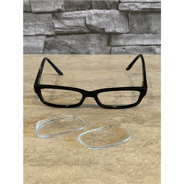 RayBan RB5187 Frames. Come with the prescription lenses that were in it.