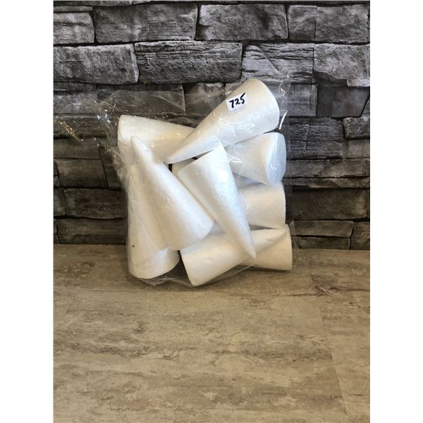 Holibanna 12 Pcs Christmas Wedding Craft Cones