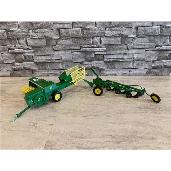 Lot of 2 John Deere 1:16 Scale Cast Toys - #585 Square Hay Baler & Vintage ERTL 4 Bottom Plow Implen